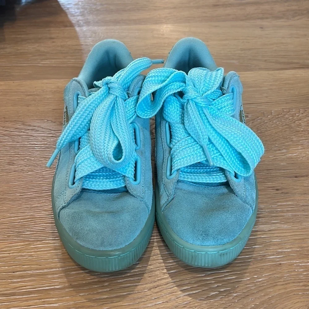 Puma women shoes, 8.5 size, normal wear. - Picture 2 of 6